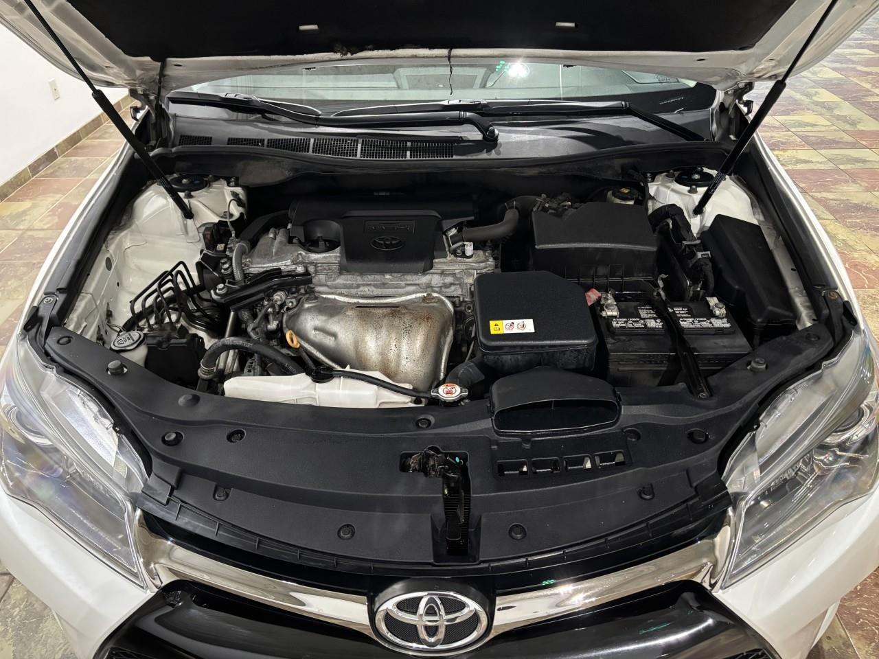 2017 Toyota Camry XSE Photo