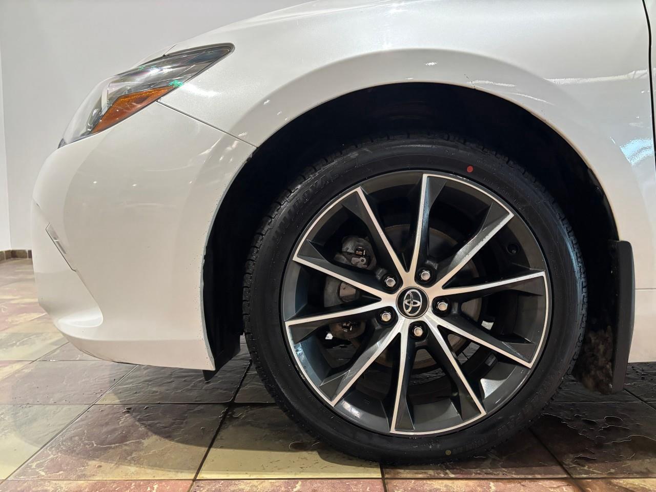 2017 Toyota Camry XSE Photo