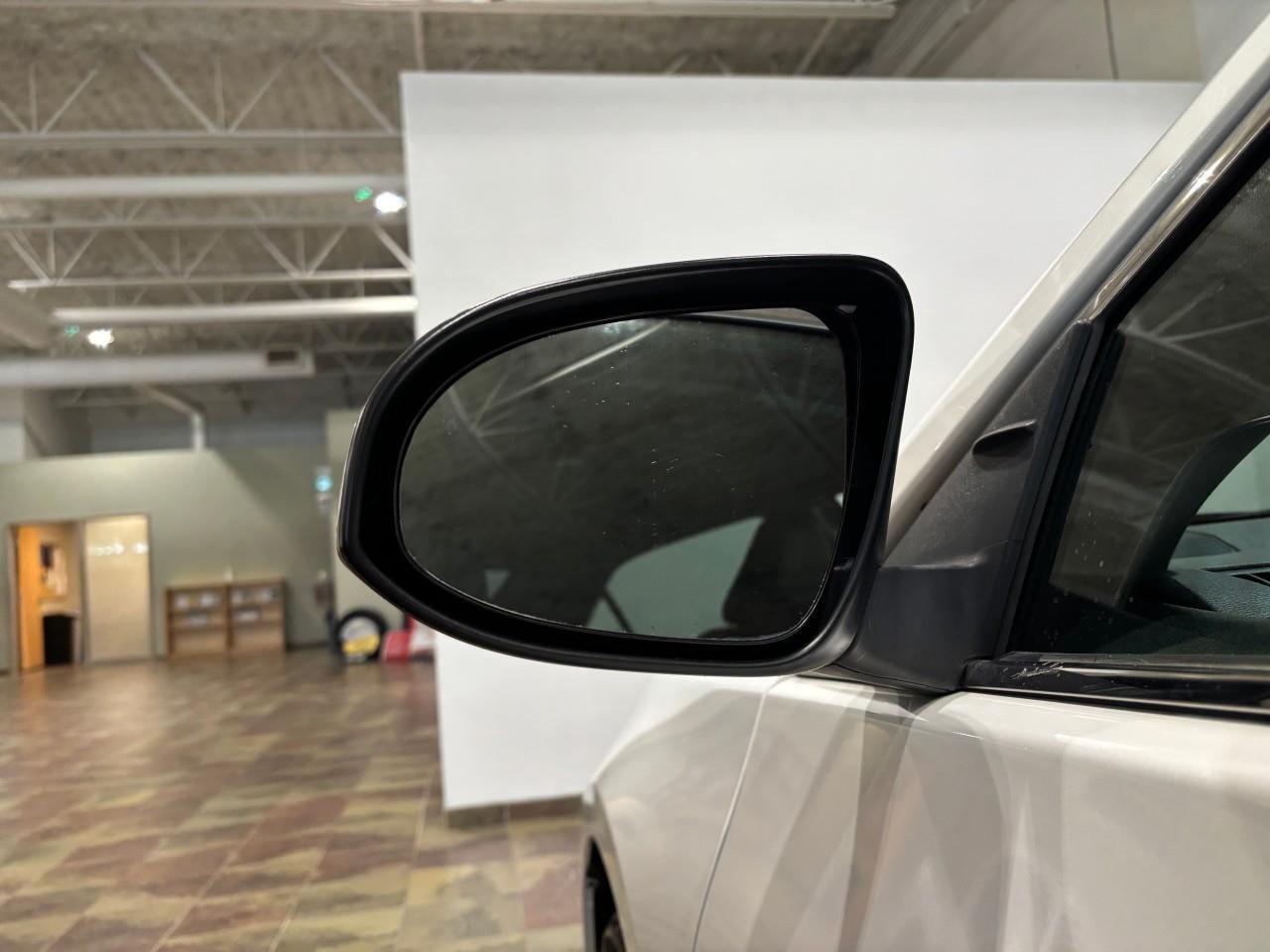 2017 Toyota Camry XSE Photo