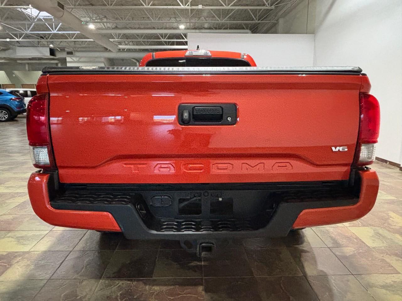 2017 Toyota Tacoma SR5 Photo