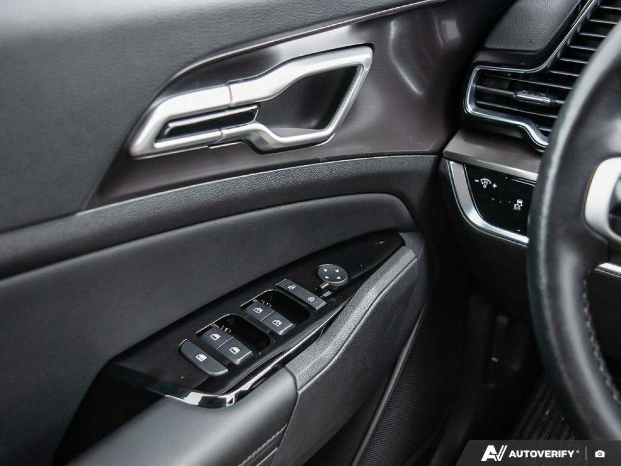 2024 Kia Sportage EX   Apple CarPlay   Backup Camera   Heated Seats Photo