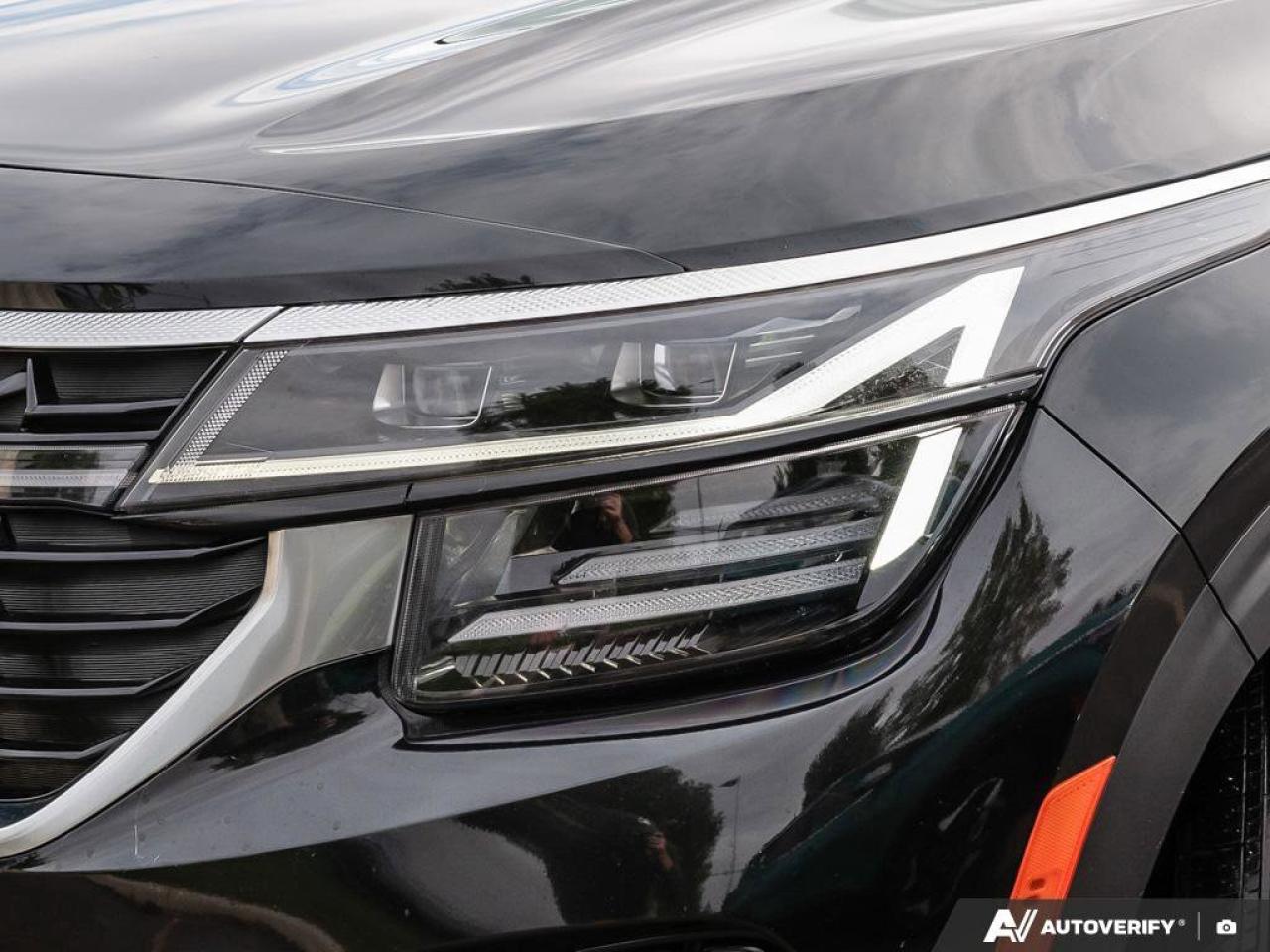 2024 Kia Seltos EX   AWD   Leather   Sunroof   Apple CarPlay   Hea Photo