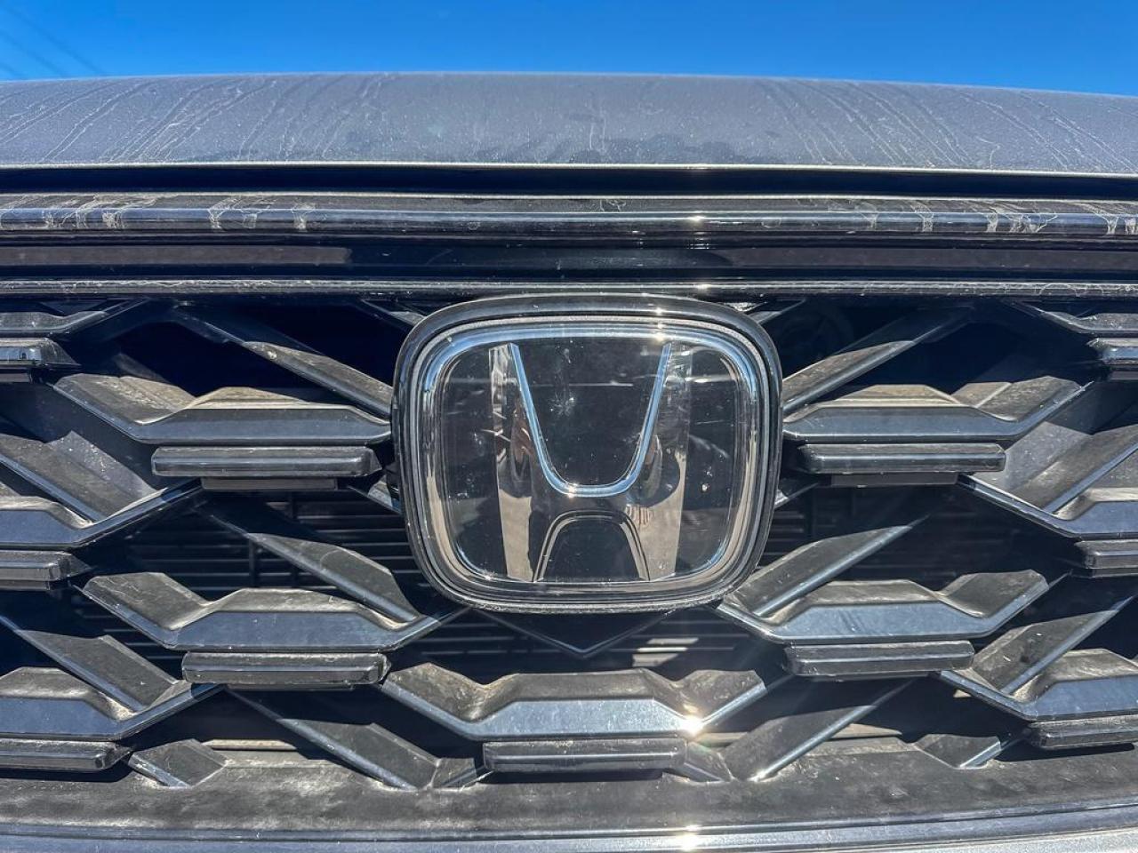 2025 Honda CR-V Hybrid Touring Photo