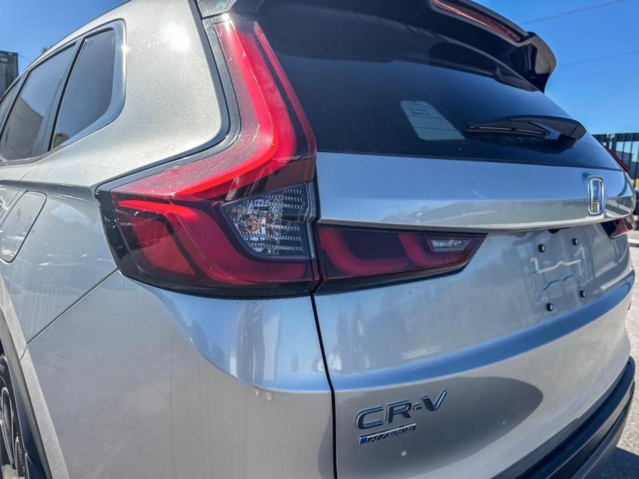 2025 Honda CR-V Hybrid Touring Photo