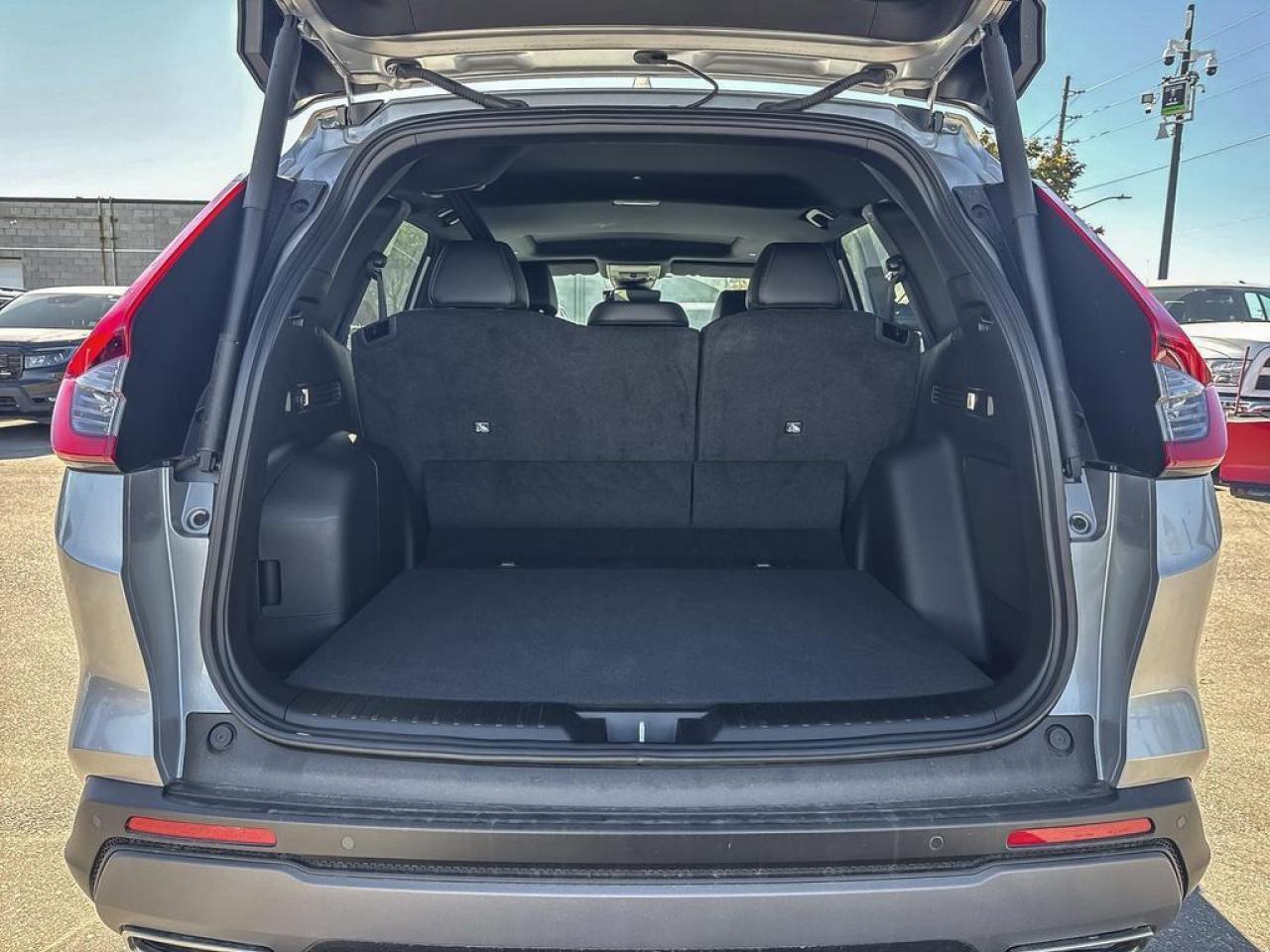 2025 Honda CR-V Hybrid Touring Photo