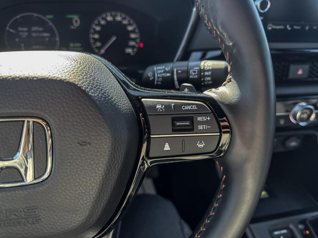 2025 Honda CR-V Hybrid Touring Photo