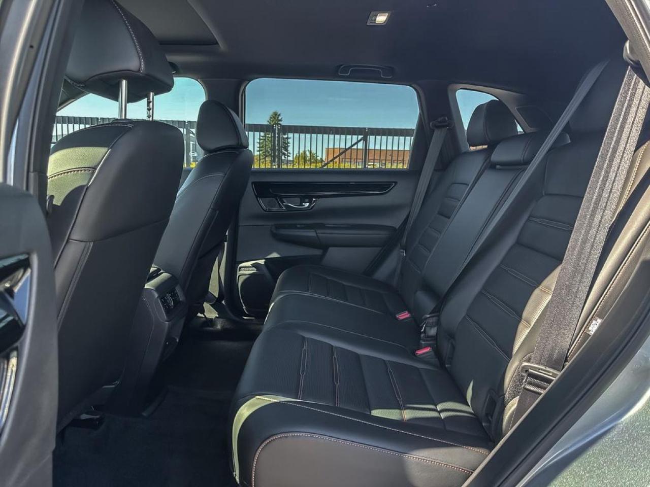 2025 Honda CR-V Hybrid Touring Photo