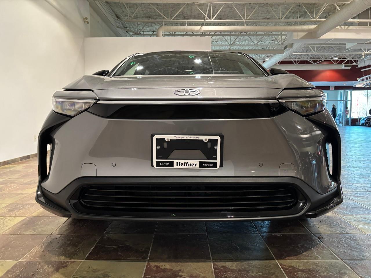 2025 Toyota bZ4X XLE Photo3