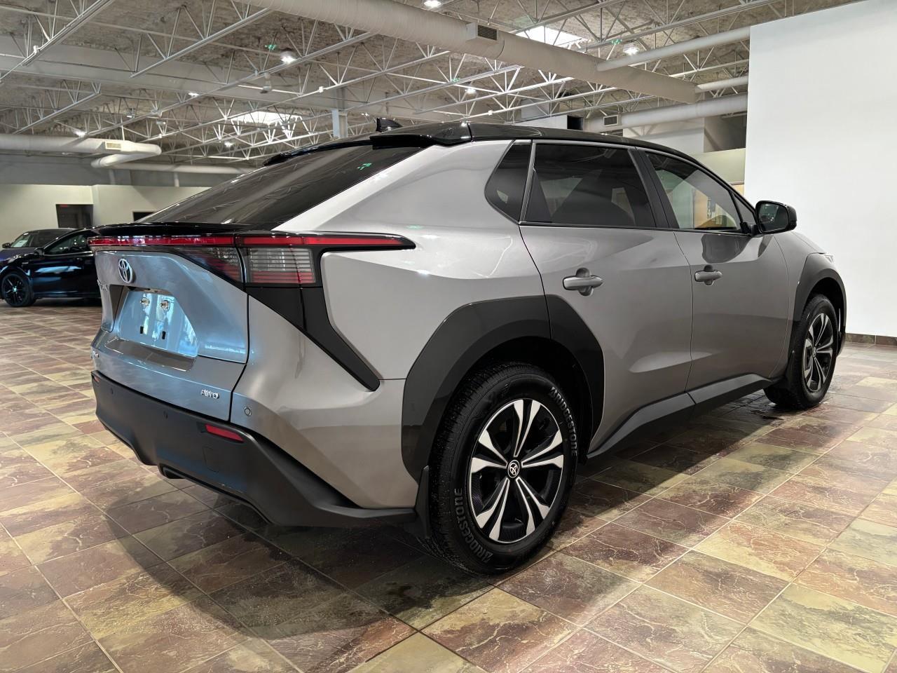 2025 Toyota bZ4X XLE Photo