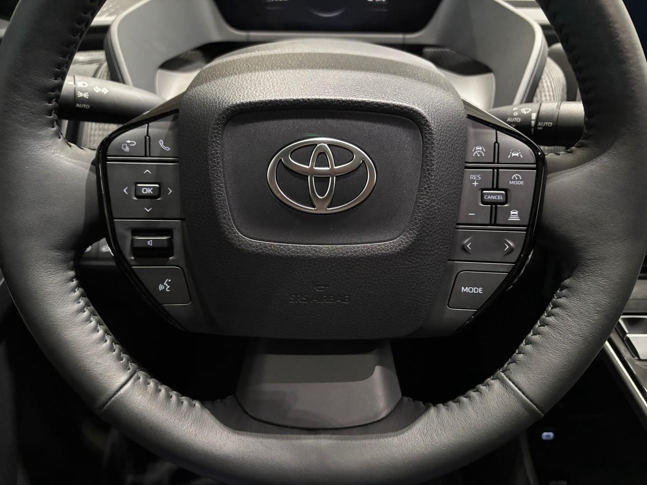 2025 Toyota bZ4X XLE Photo