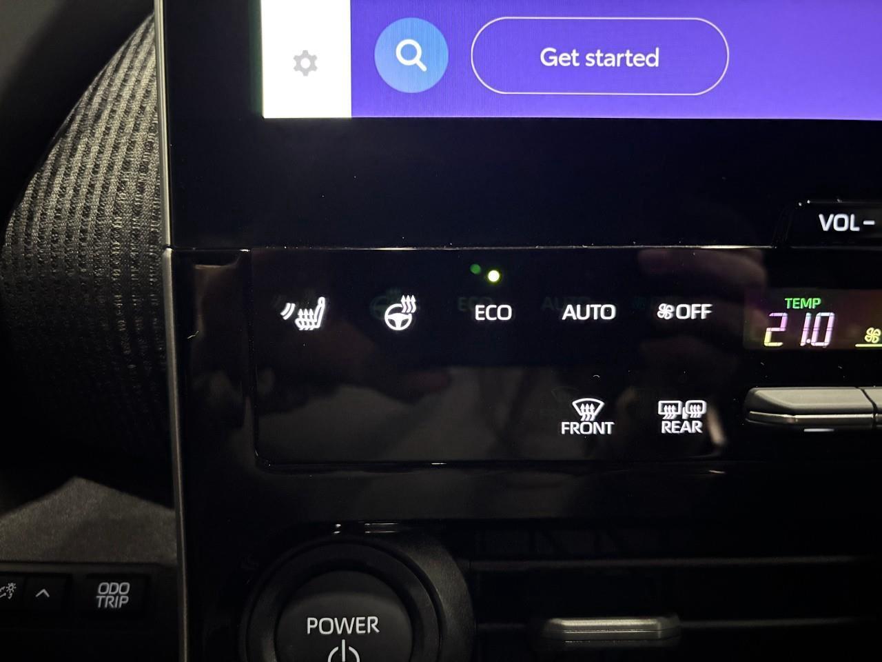 2025 Toyota bZ4X XLE Photo