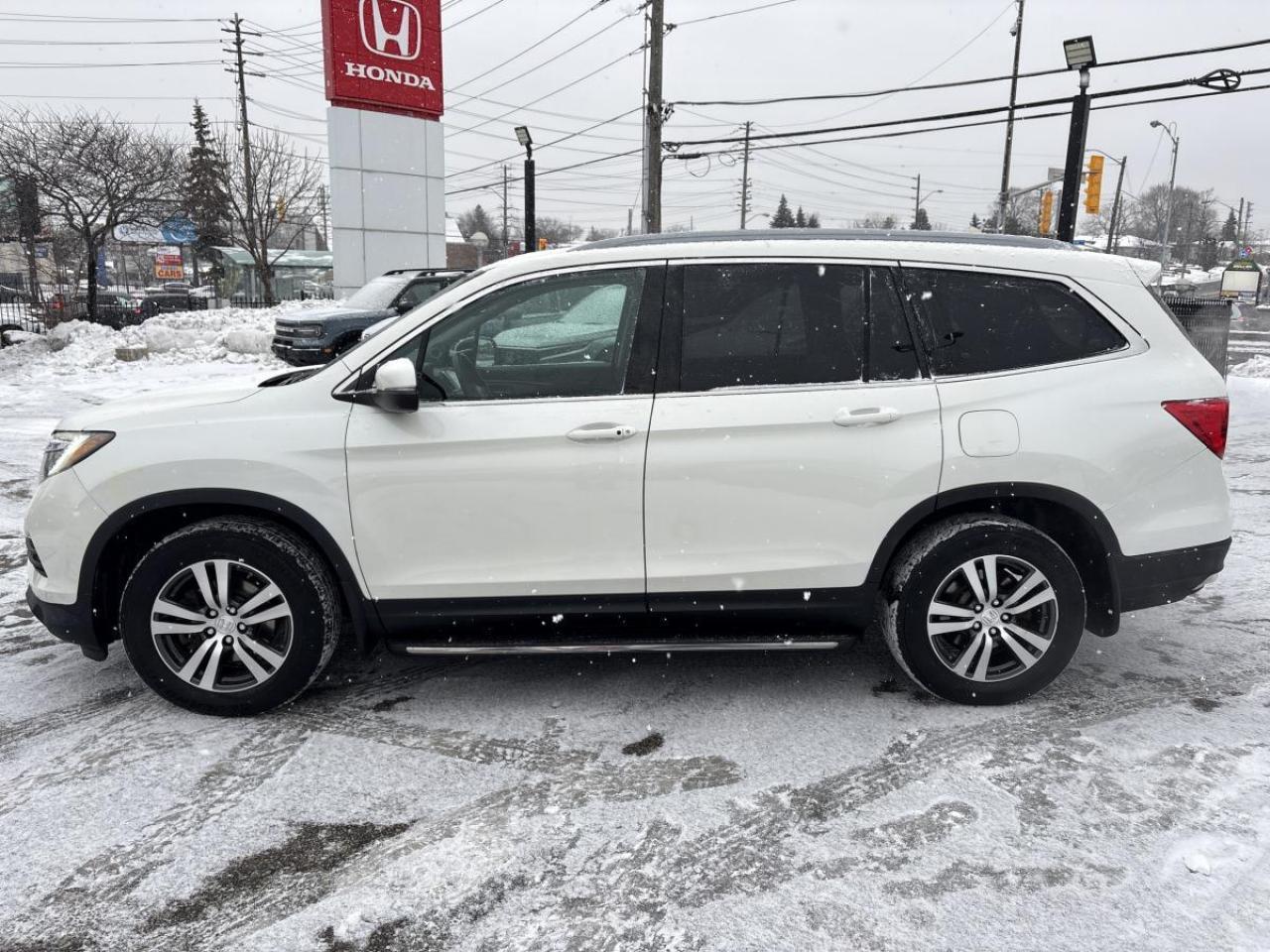 2016 Honda Pilot Ex-L AWD Leather Sunroof Navi 3-Row Photo4