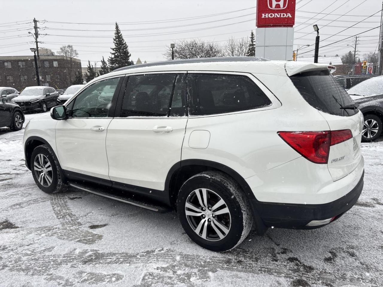 2016 Honda Pilot Ex-L AWD Leather Sunroof Navi 3-Row Photo3