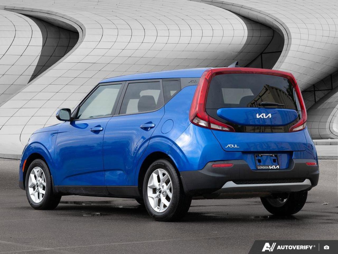 2022 Kia Soul EX   Apple CarPlay   Backup Camera   Heated Seats Photo