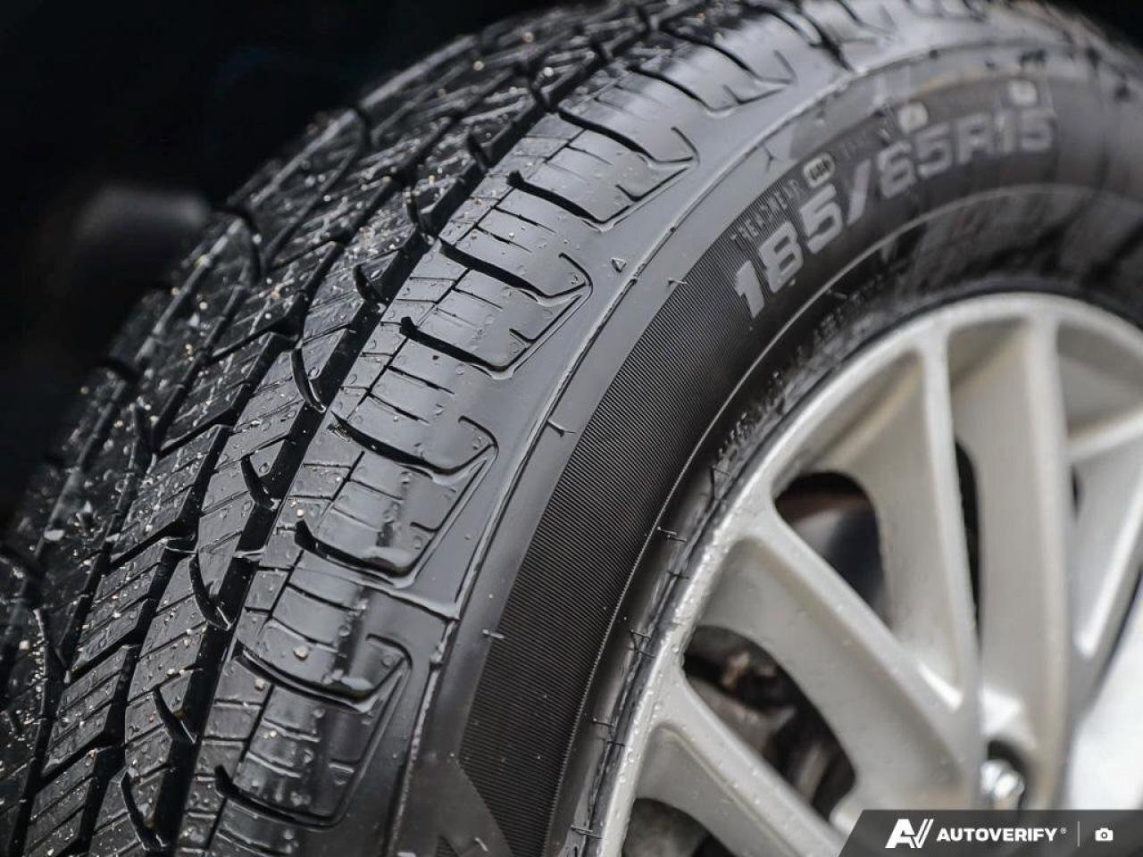 2018 Kia Rio 5-door EX   Heated Seats   Apple CarPlay   Back-Up Camera Photo