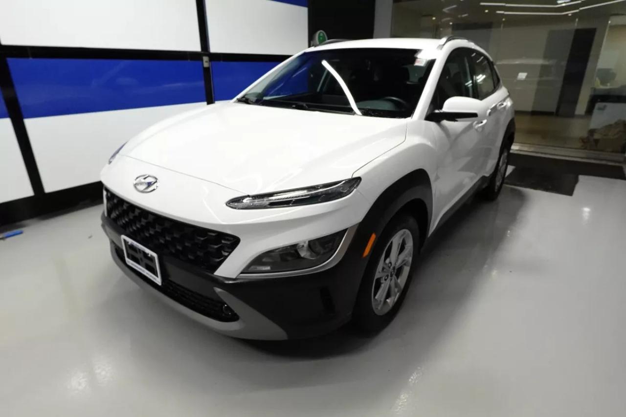 2022 Hyundai KONA PREFERRED   HEATED SEATS   HEATED STEERING WHEEL Photo