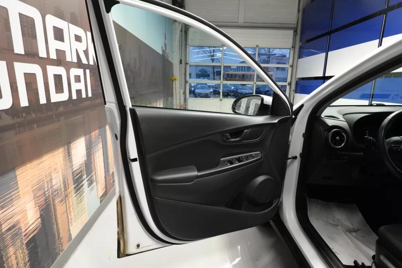 2022 Hyundai KONA PREFERRED   HEATED SEATS   HEATED STEERING WHEEL Photo
