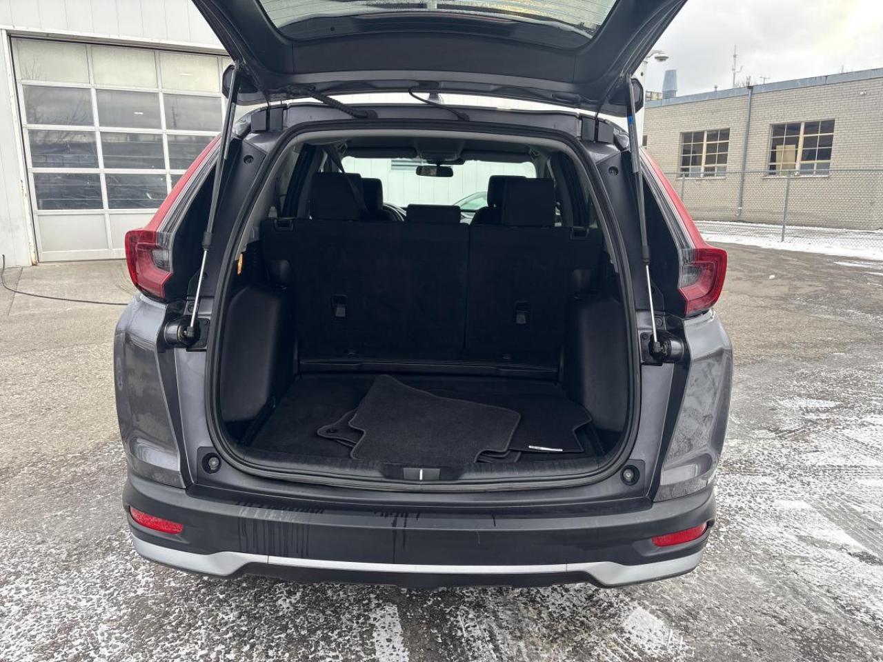 2021 Honda CR-V LX AWD Brand New Tires Installed! Photo