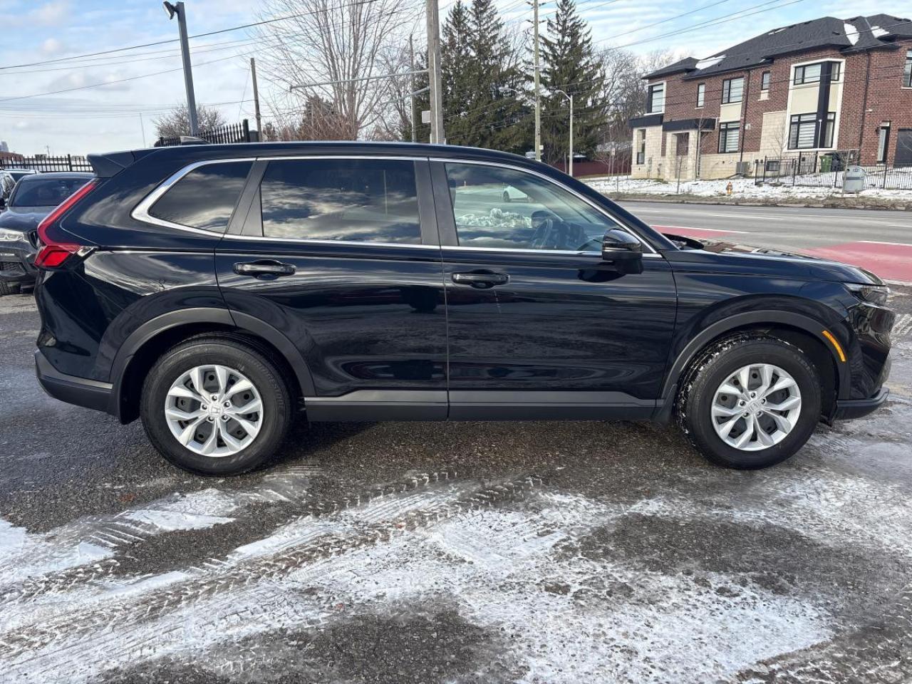 2023 Honda CR-V LX Photo