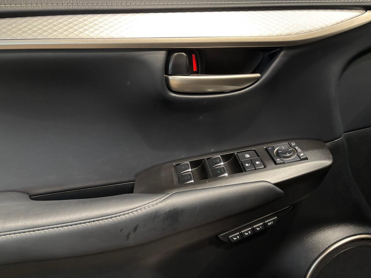 2021 Lexus NX 300  Photo