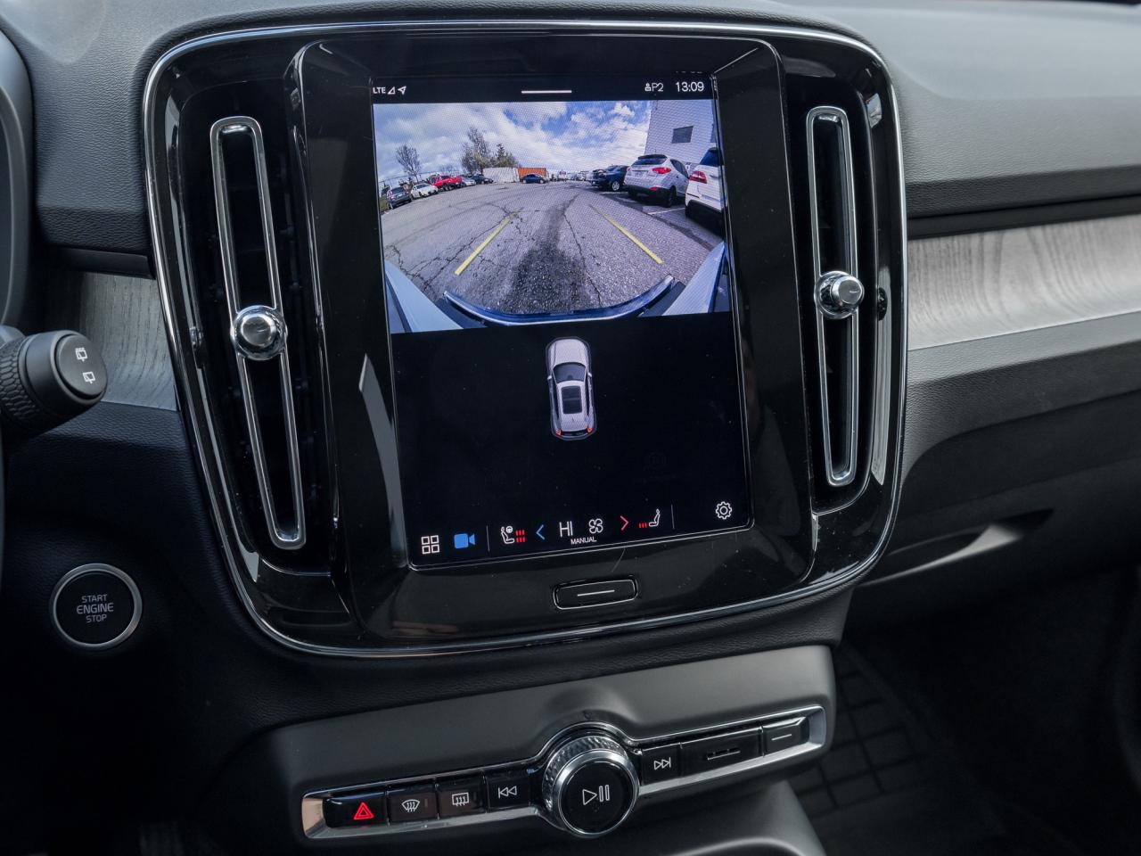 2025 Volvo XC40 B5 AWD Plus Dark Theme CLOUD BLUE VOLVO CPO Photo