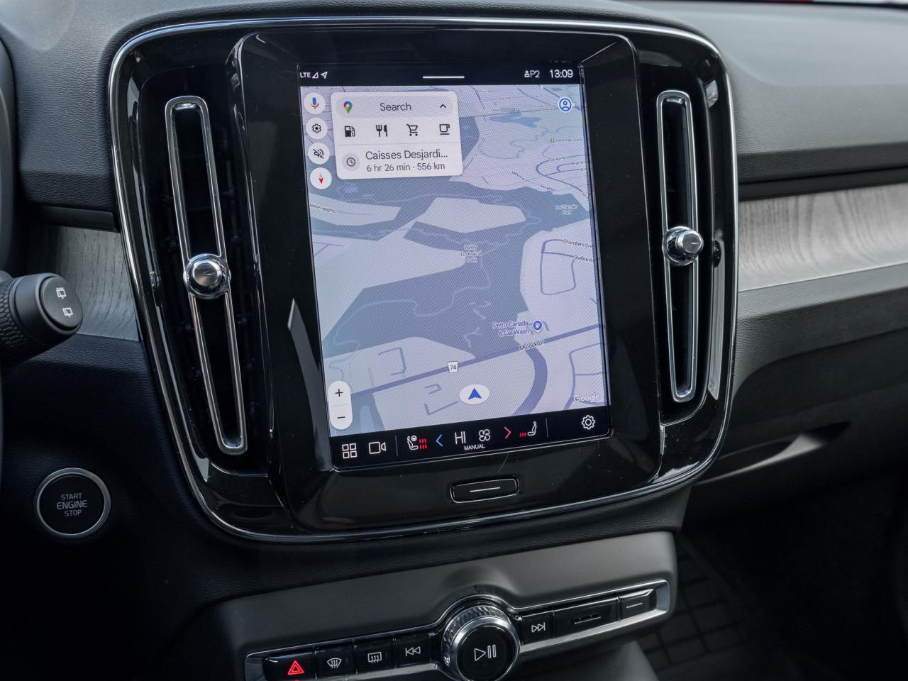 2025 Volvo XC40 B5 AWD Plus Dark Theme CLOUD BLUE VOLVO CPO Photo