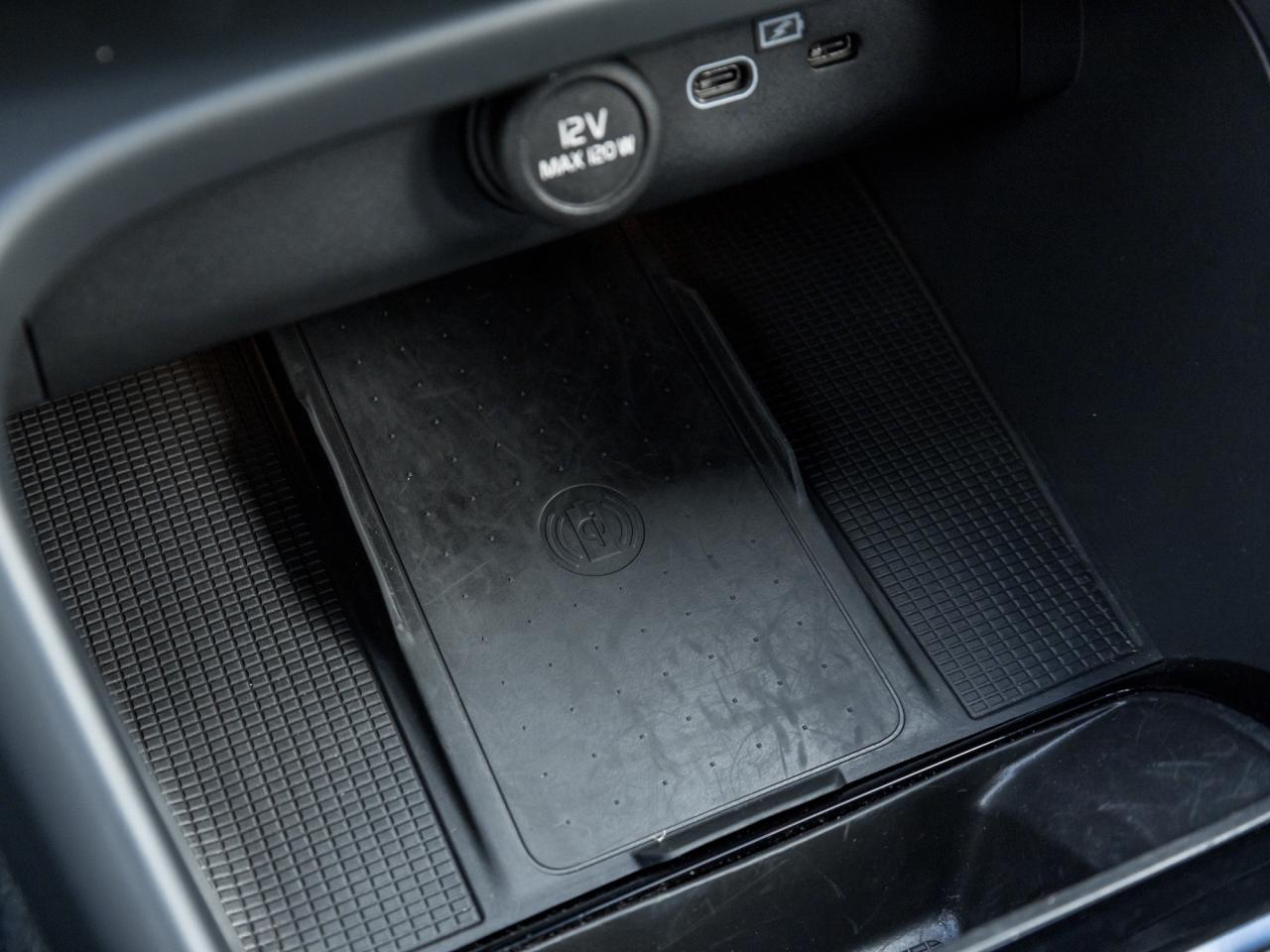 2025 Volvo XC40 B5 AWD Plus Dark Theme CLOUD BLUE VOLVO CPO Photo