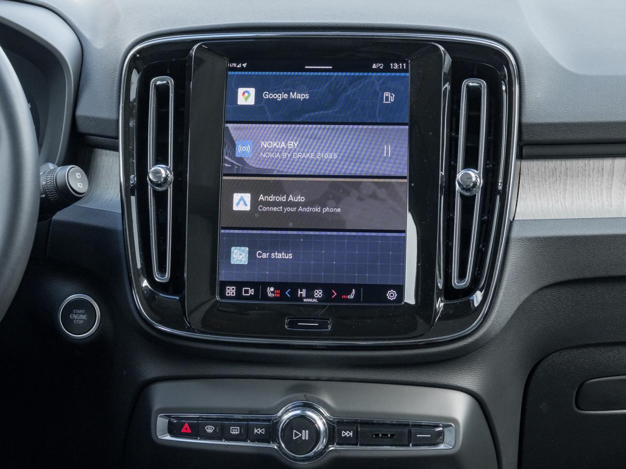 2025 Volvo XC40 B5 AWD Plus Dark Theme CLOUD BLUE VOLVO CPO Photo