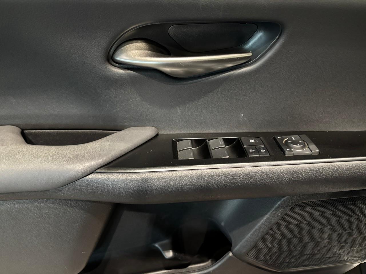 2021 Lexus UX 250H PREMIUM PACKAGE   LEXUS CERTIFIED PRE-OWNED   CARF Photo