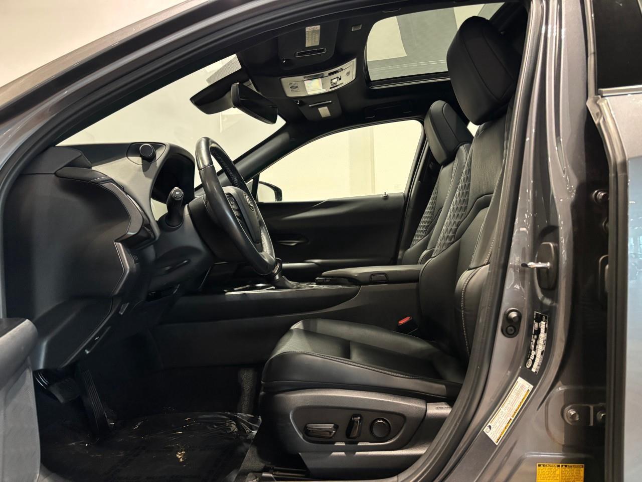 2021 Lexus UX 250H PREMIUM PACKAGE   LEXUS CERTIFIED PRE-OWNED   CARF Photo