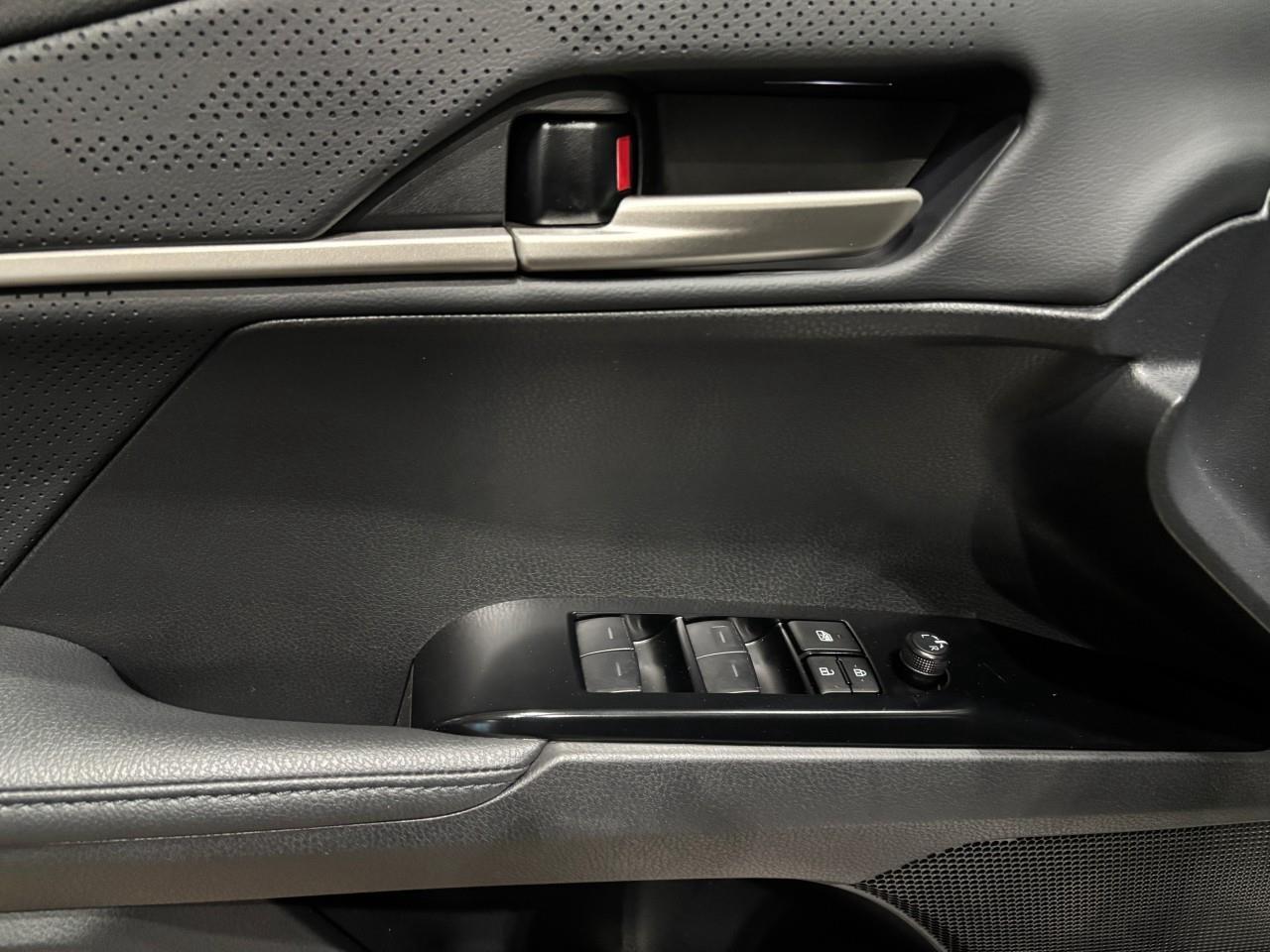 2025 Toyota Camry XSE Photo