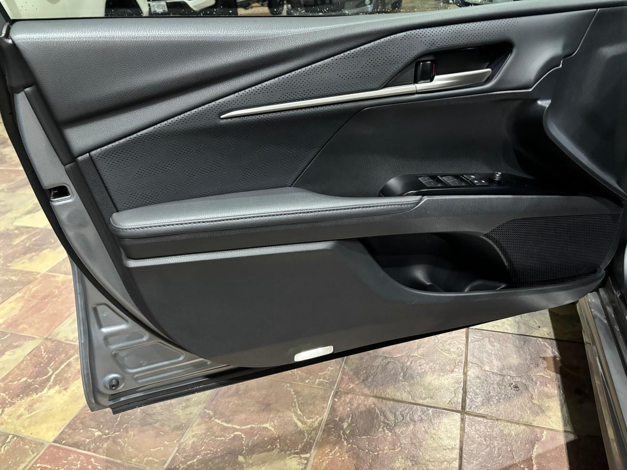 2025 Toyota Camry XSE Photo