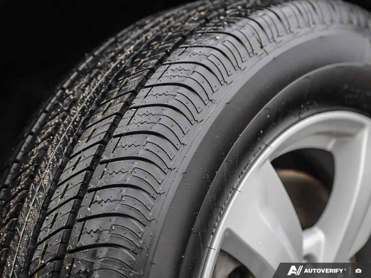 2024 Kia Sorento LX   AWD   Heated Seats   Apple CarPlay   Backup C Photo