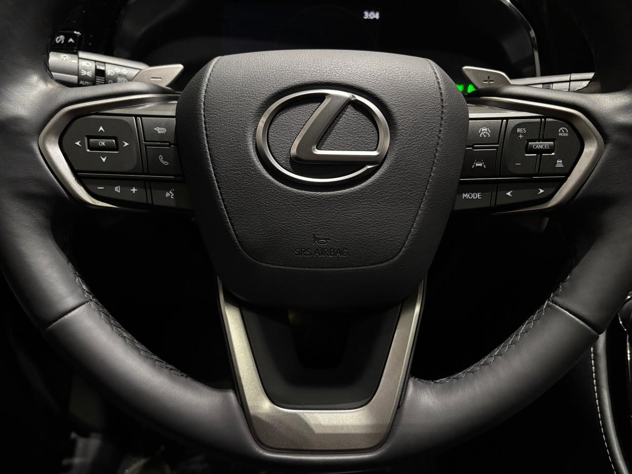 2022 Lexus NX 350h PREMIUM PACKAGE   LEXUS CERTIFIED PRE-OWNED   CARF Photo