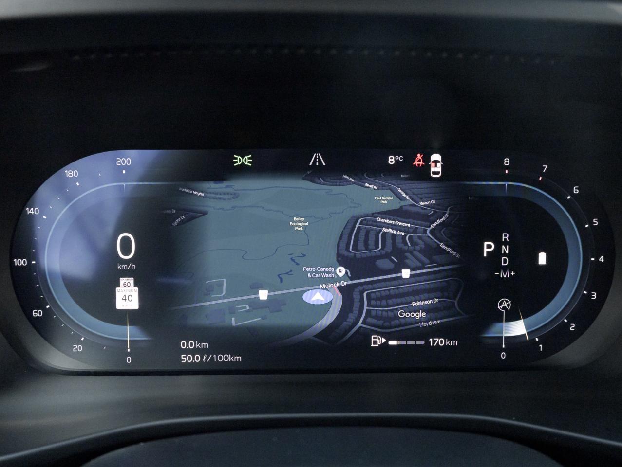 2025 Volvo XC40 B5 AWD PLUS  19" ALLOY WHEELS  VOLVO CPO Photo