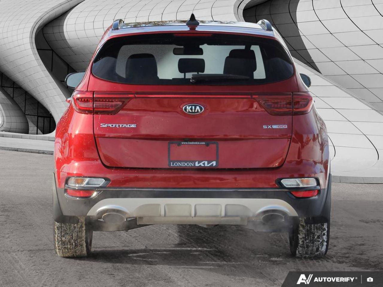 2022 Kia Sportage SX   AWD   Apple CarPlay   Heated & Cooled Seats Photo