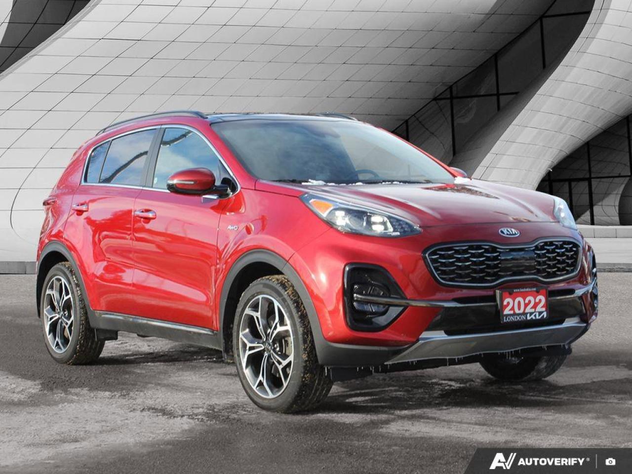 2022 Kia Sportage SX   AWD   Apple CarPlay   Heated & Cooled Seats Photo