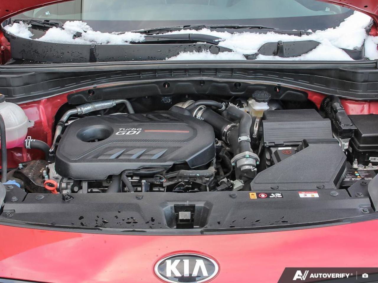 2022 Kia Sportage SX   AWD   Apple CarPlay   Heated & Cooled Seats Photo