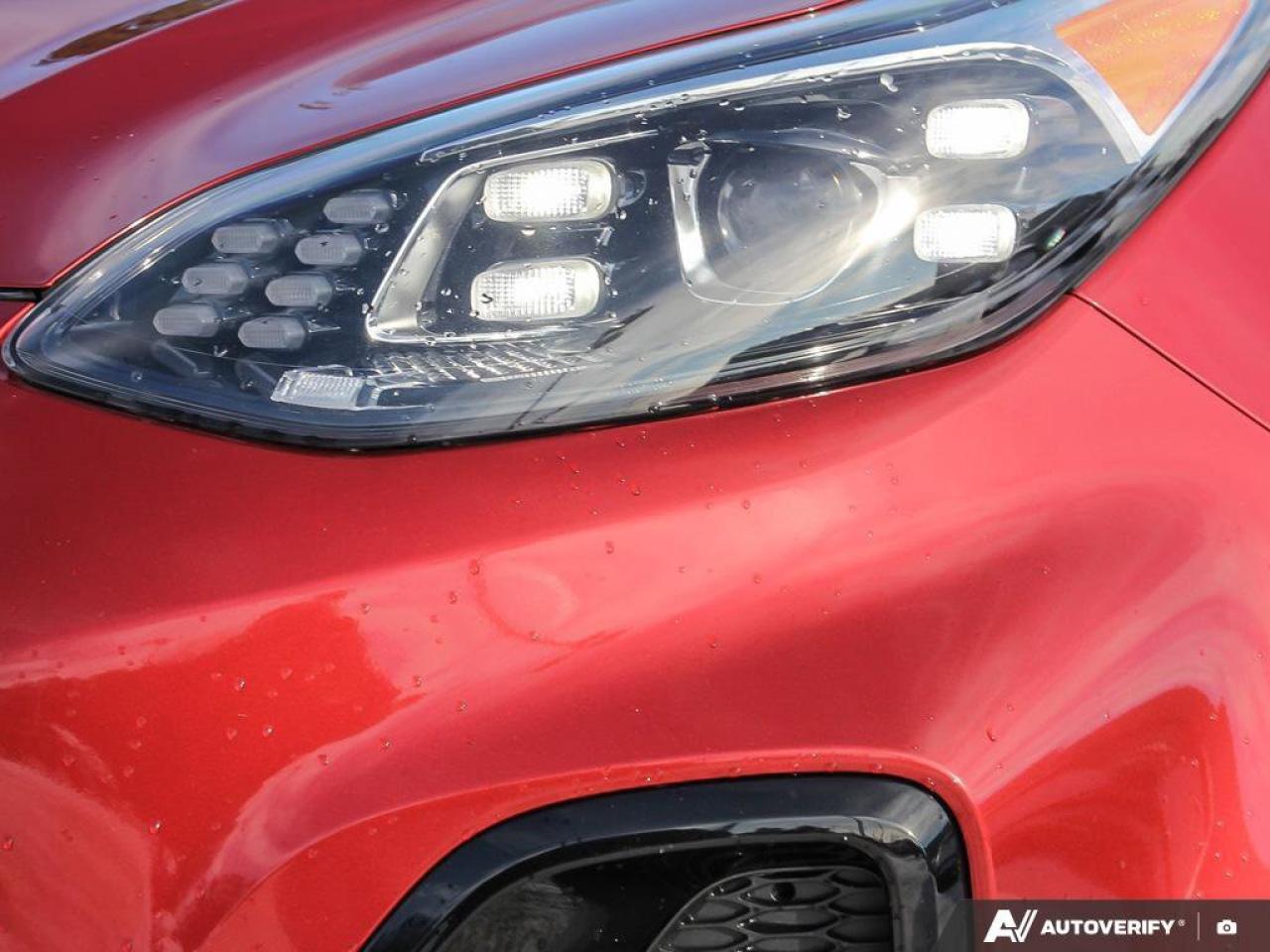 2022 Kia Sportage SX   AWD   Apple CarPlay   Heated & Cooled Seats Photo