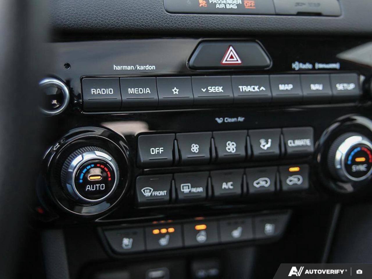 2022 Kia Sportage SX   AWD   Apple CarPlay   Heated & Cooled Seats Photo