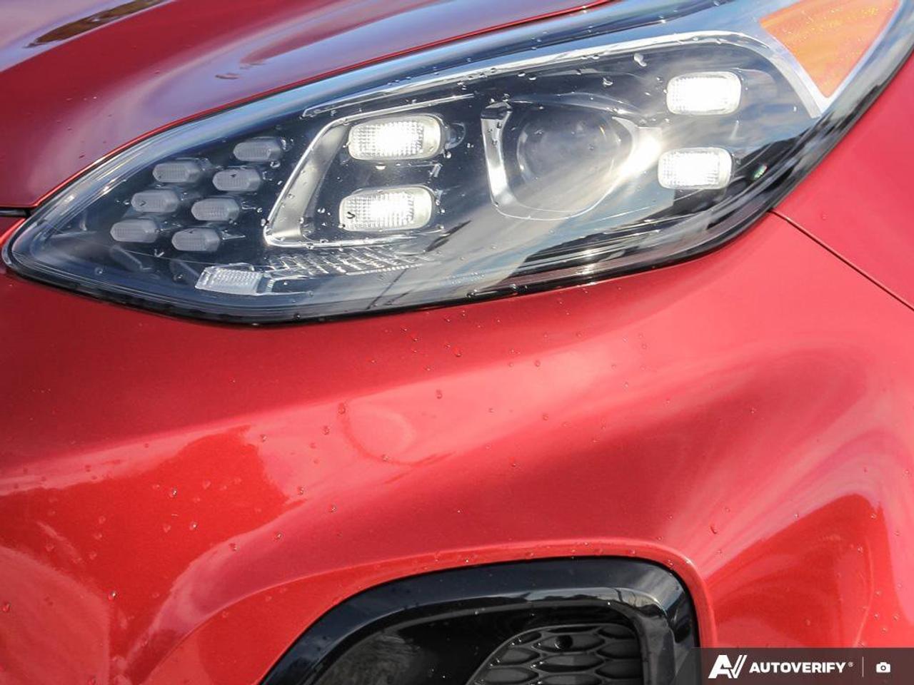 2022 Kia Sportage SX   AWD   Apple CarPlay   Heated & Cooled Seats Photo