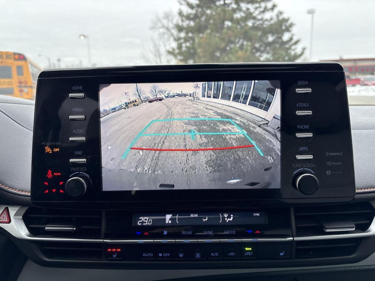 2021 Toyota Sienna XSE Photo