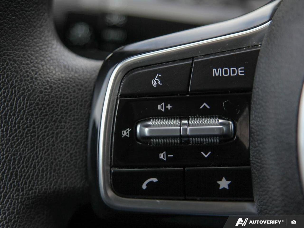 2024 Kia Sorento LX AWD   Apple CarPlay   Heated Seats   BackUp Cam Photo