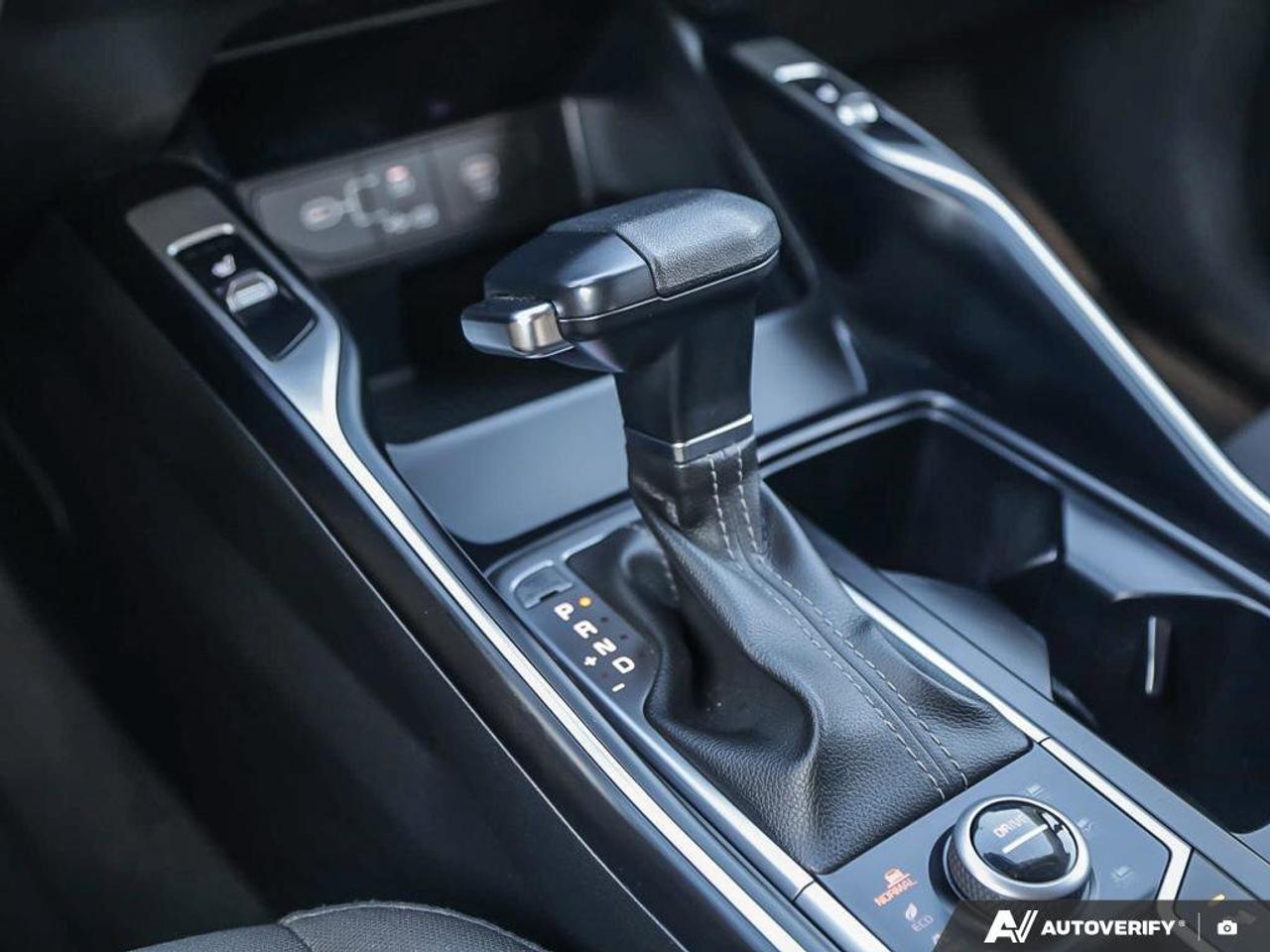 2024 Kia Sorento LX AWD   Apple CarPlay   Heated Seats   BackUp Cam Photo