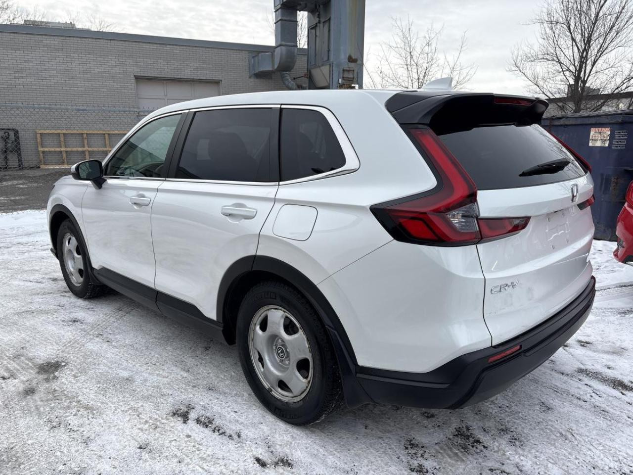 2024 Honda CR-V LX Comes with 2 sets of Tires/Rims! Photo