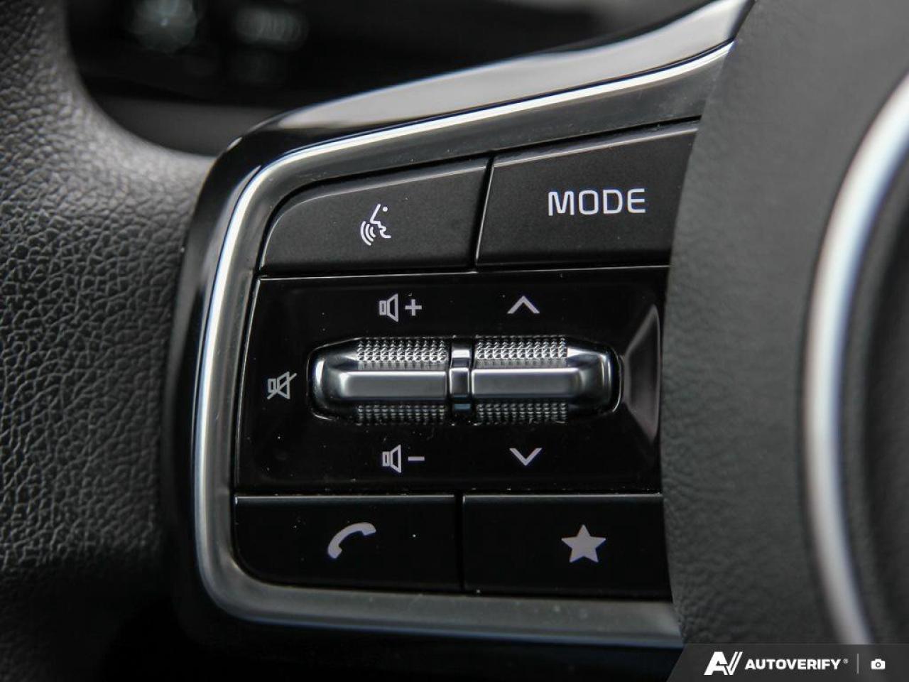 2024 Kia Sorento LX   AWD   Heated Seats   Apple CarPlay   Backup C Photo