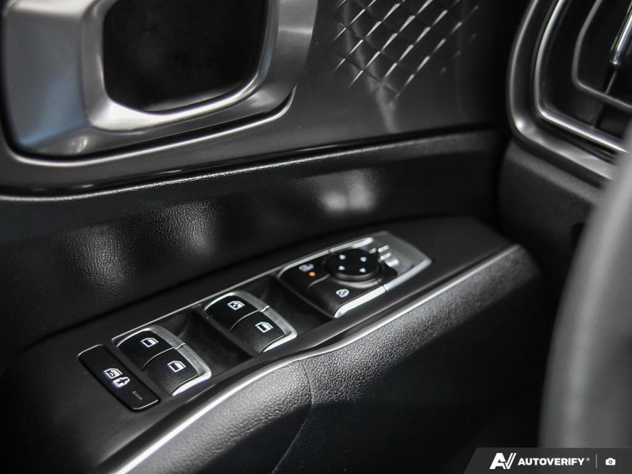 2024 Kia Sorento LX   AWD   Heated Seats   Apple CarPlay   Backup C Photo