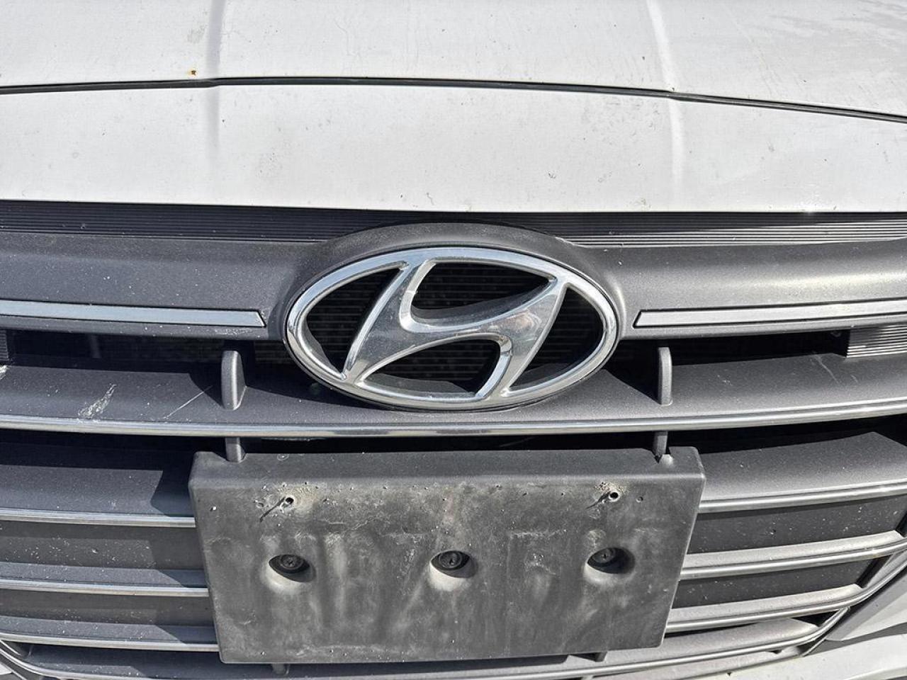 2019 Hyundai Elantra Preferred Photo