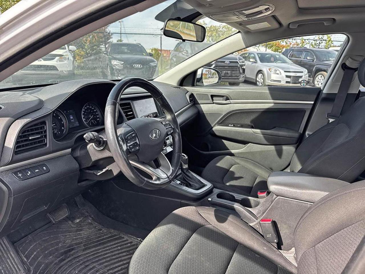 2019 Hyundai Elantra Preferred Photo