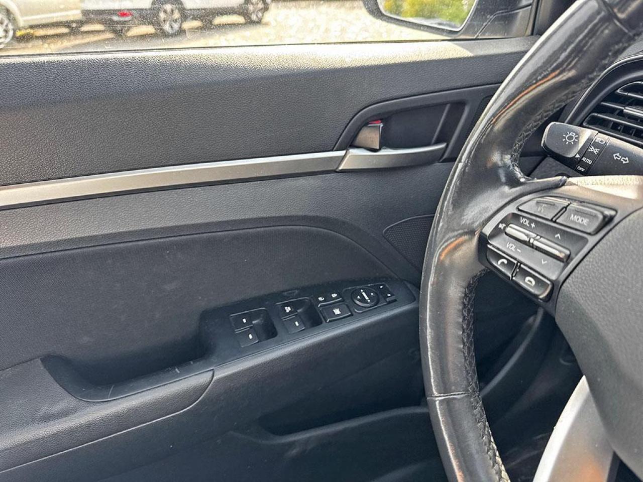 2019 Hyundai Elantra Preferred Photo